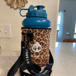 Hydrojug and sleeve